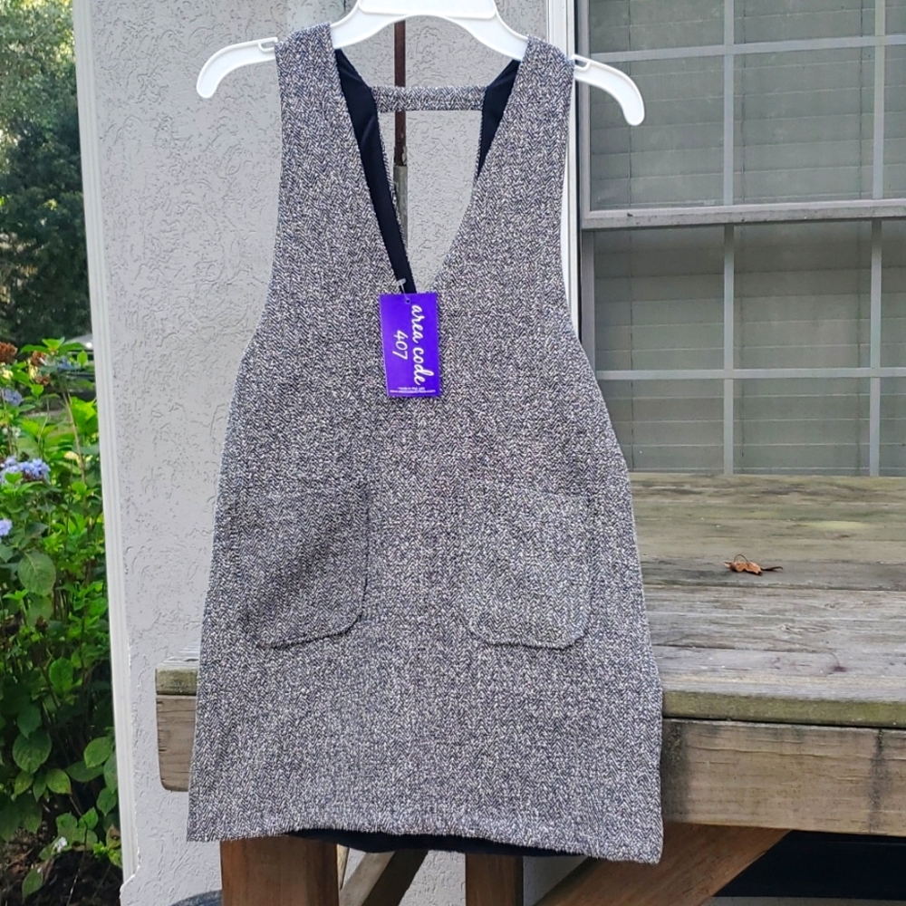 Cora 2 pocket Jumper size 10